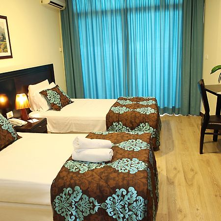 Mozart Hotel Beirut Esterno foto