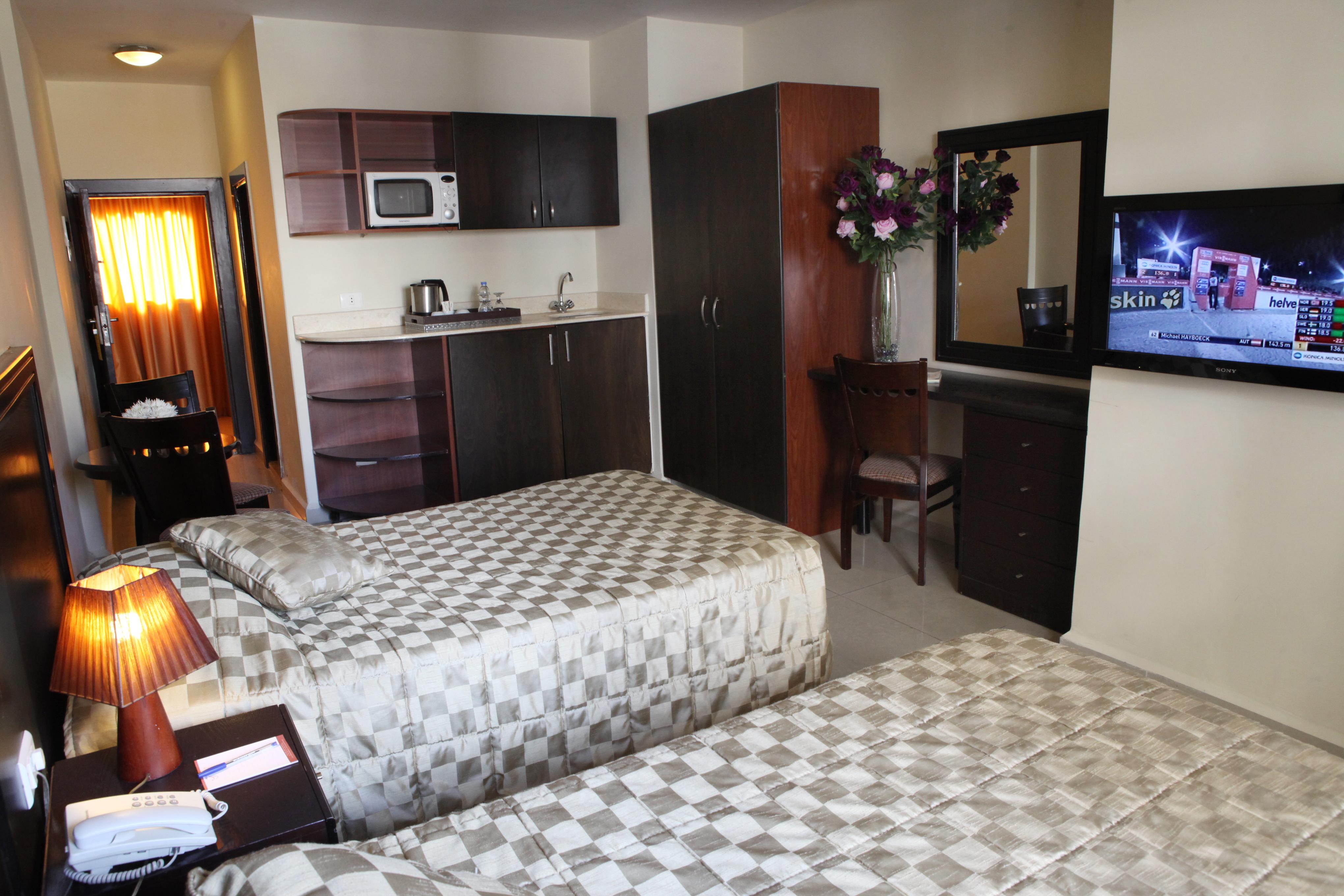 Mozart Hotel Beirut Esterno foto