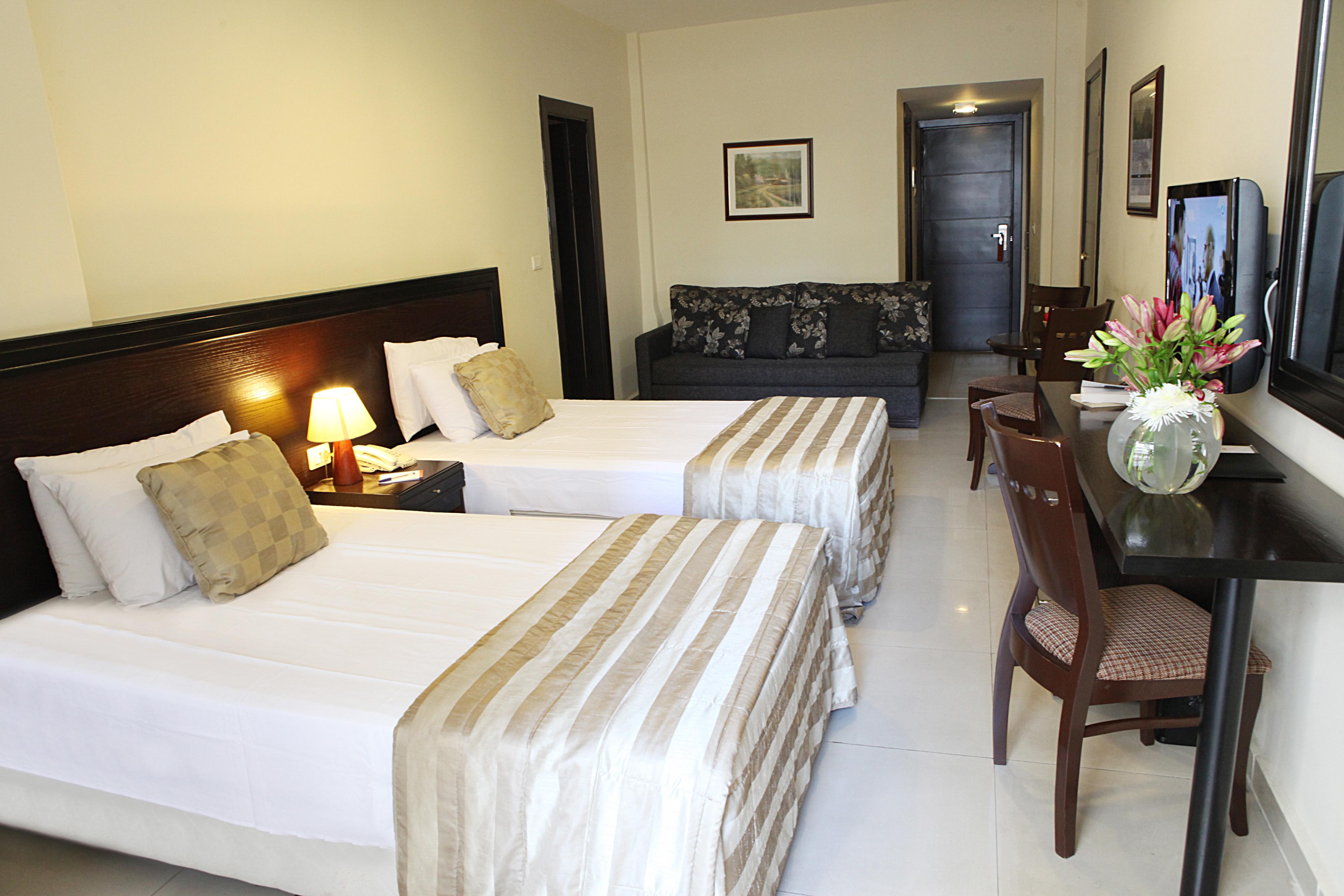 Mozart Hotel Beirut Esterno foto