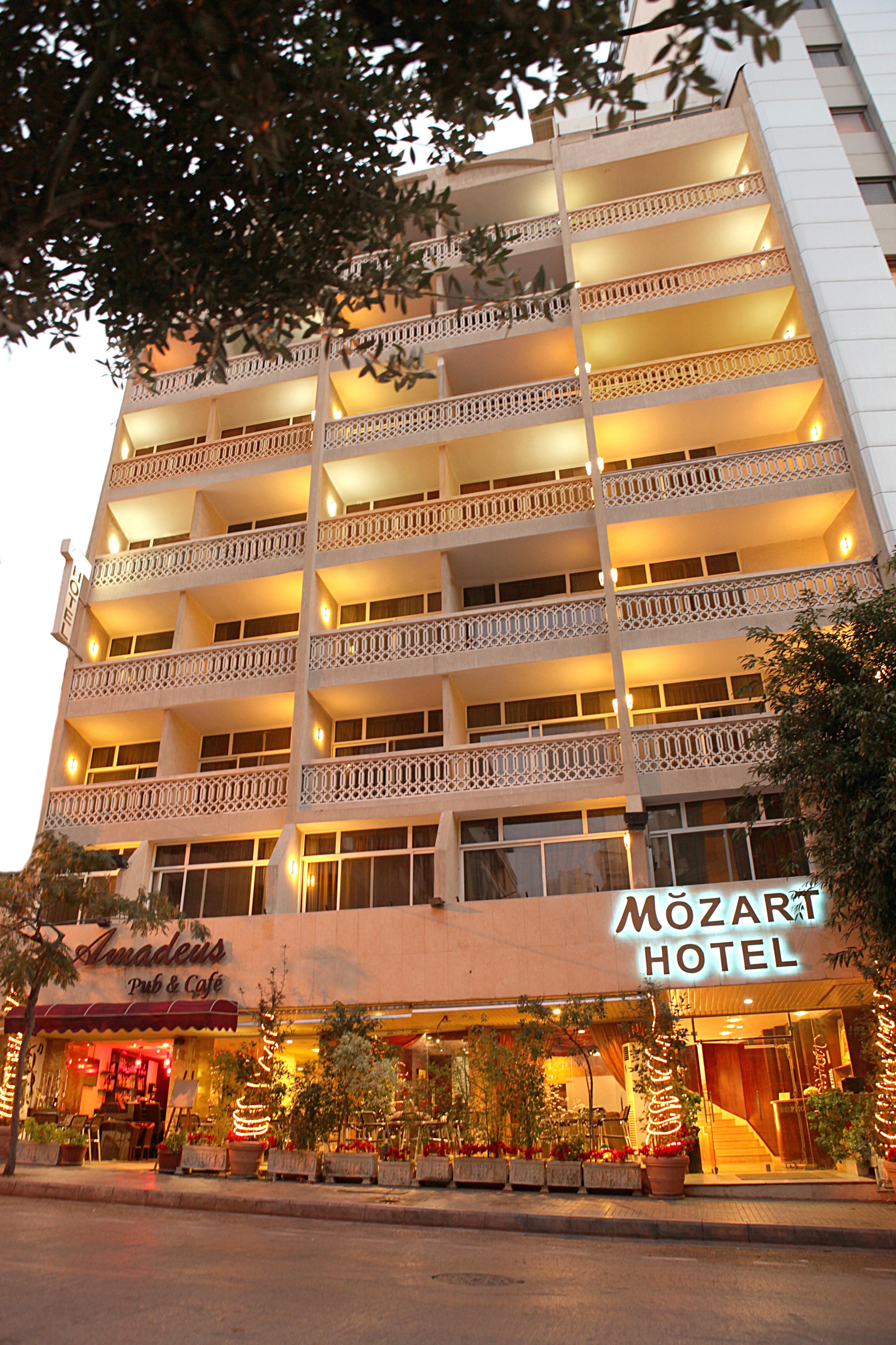 Mozart Hotel Beirut Esterno foto