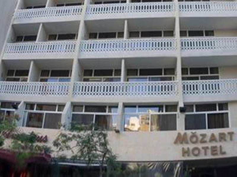 Mozart Hotel Beirut Esterno foto