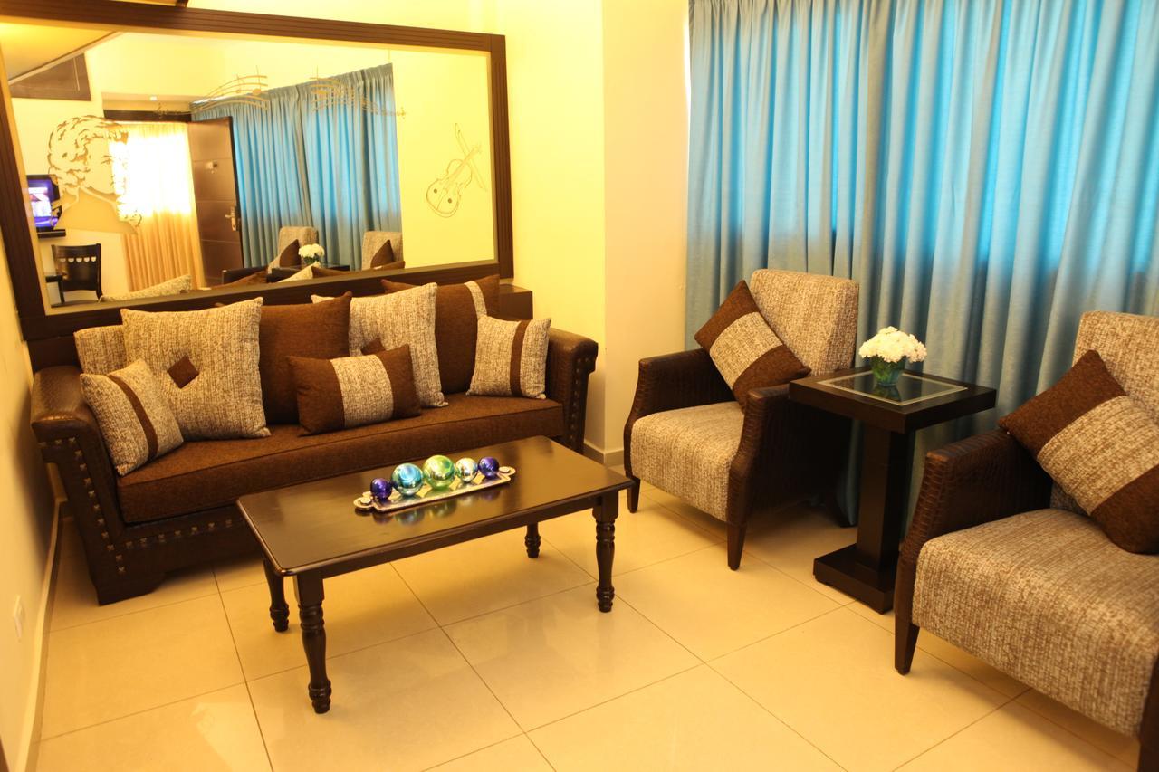 Mozart Hotel Beirut Esterno foto