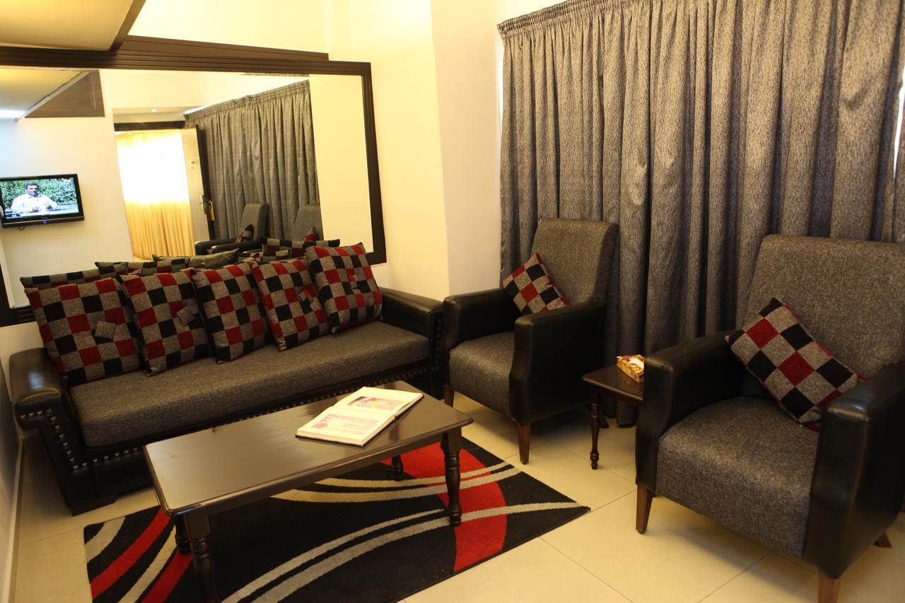 Mozart Hotel Beirut Esterno foto