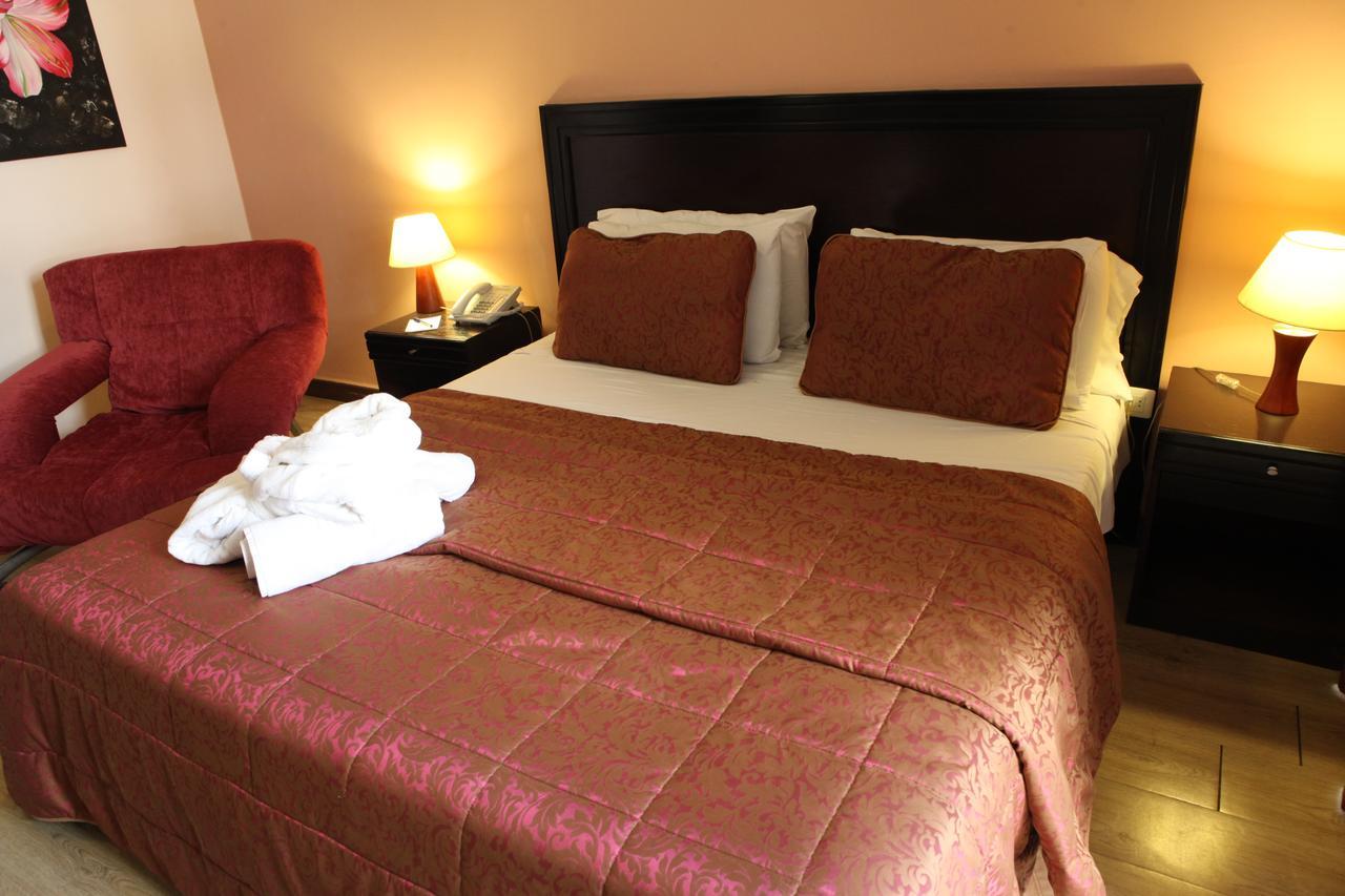 Mozart Hotel Beirut Esterno foto